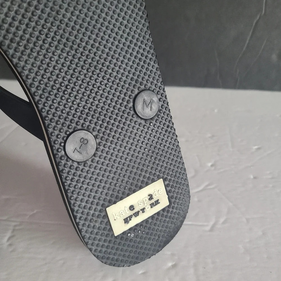 Kate Spade black/white flip flop sz.7 women's - Picture 7 of 9